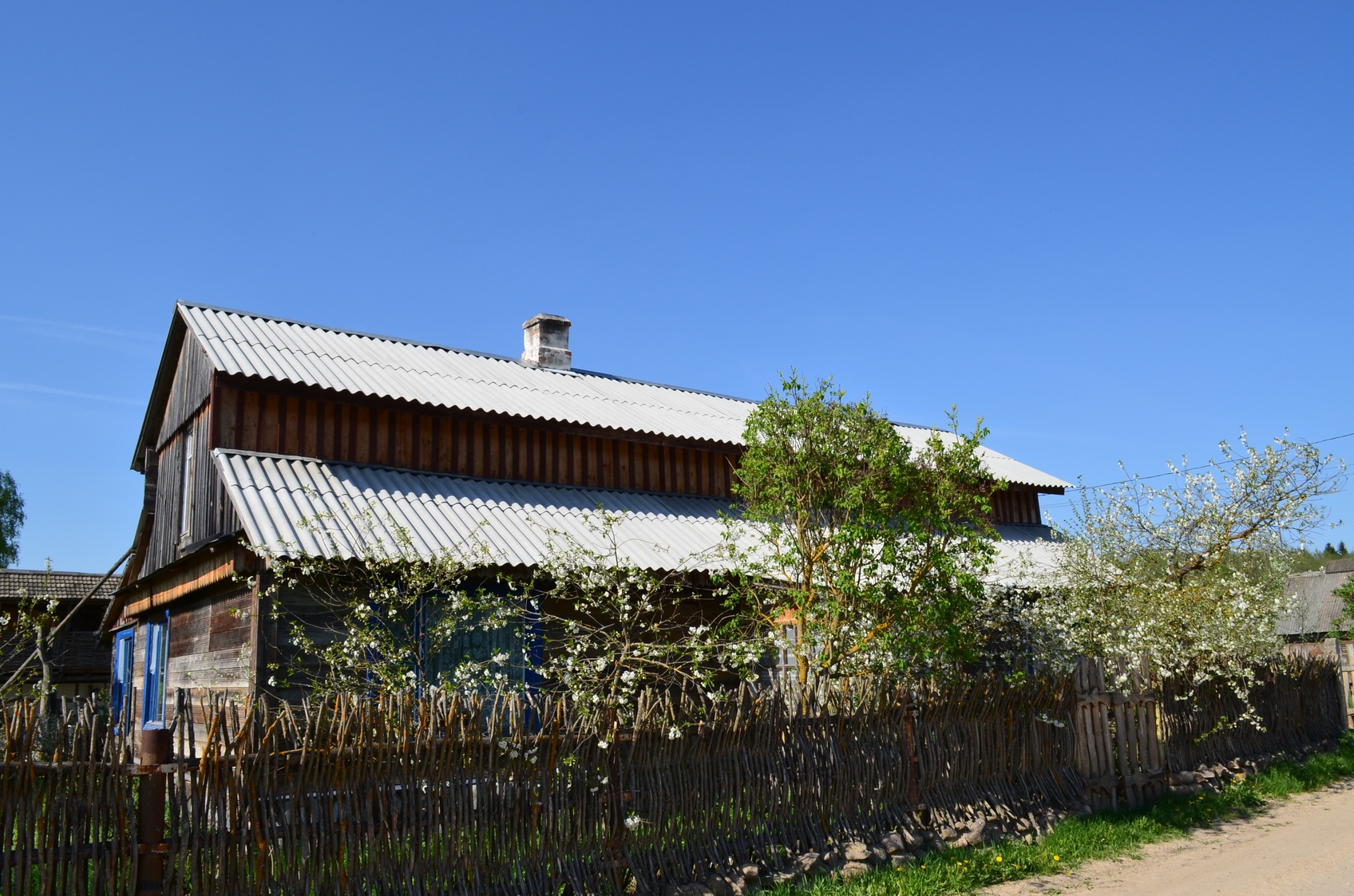 Кликни Усадьба Паулiнка