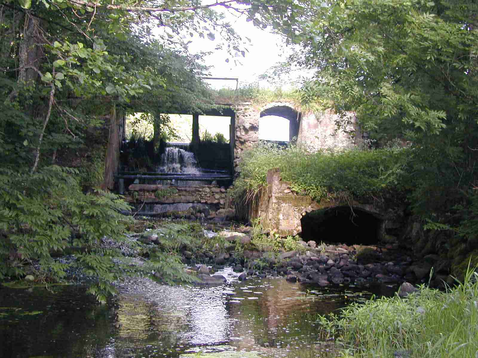 Кликни Усадьба Трабутишки